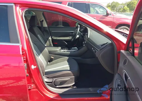 2021 Hyundai Sonata Sel z USA, uszkodzony, nr VIN 5NPEF4JA4MH085792